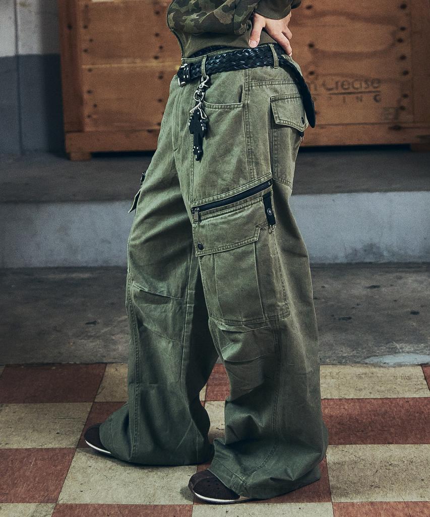 AAKAM Knee Pin-Tuck Zippered Cargo Pants (Khaki)