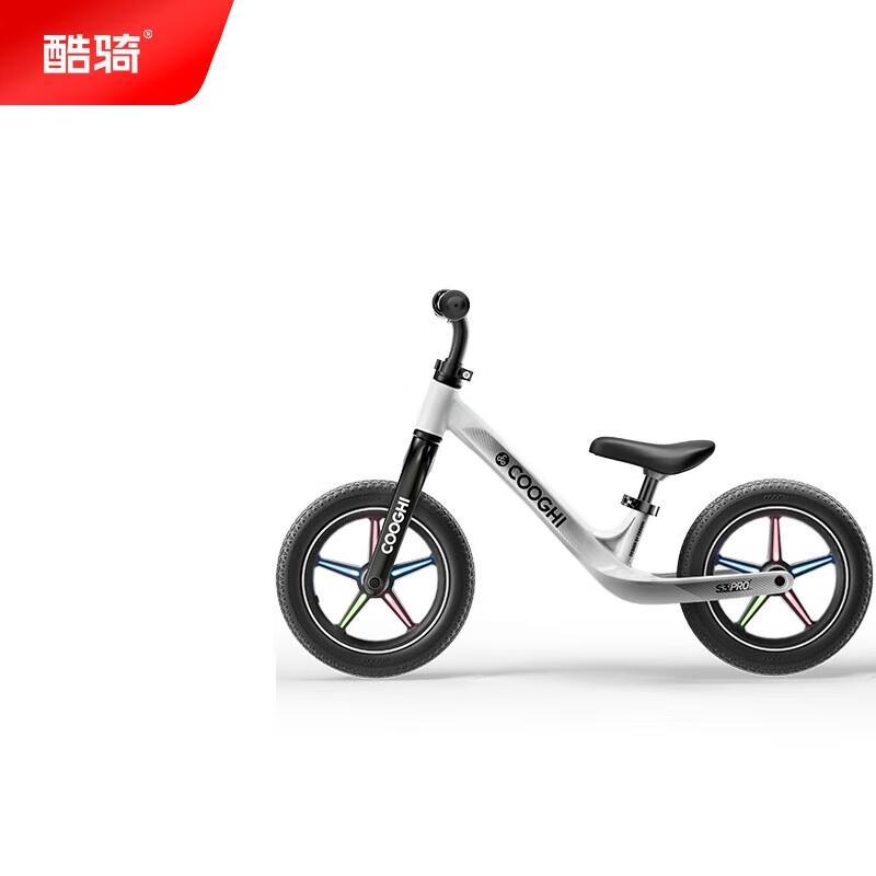 COOGHI Pro Children s Three-Wheel Scooter with Glowing Wheels
