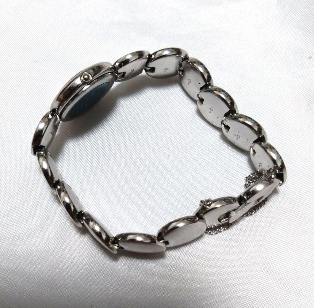 [USED] Extremely rare SEIKO oval watch with special strap. Battery included.