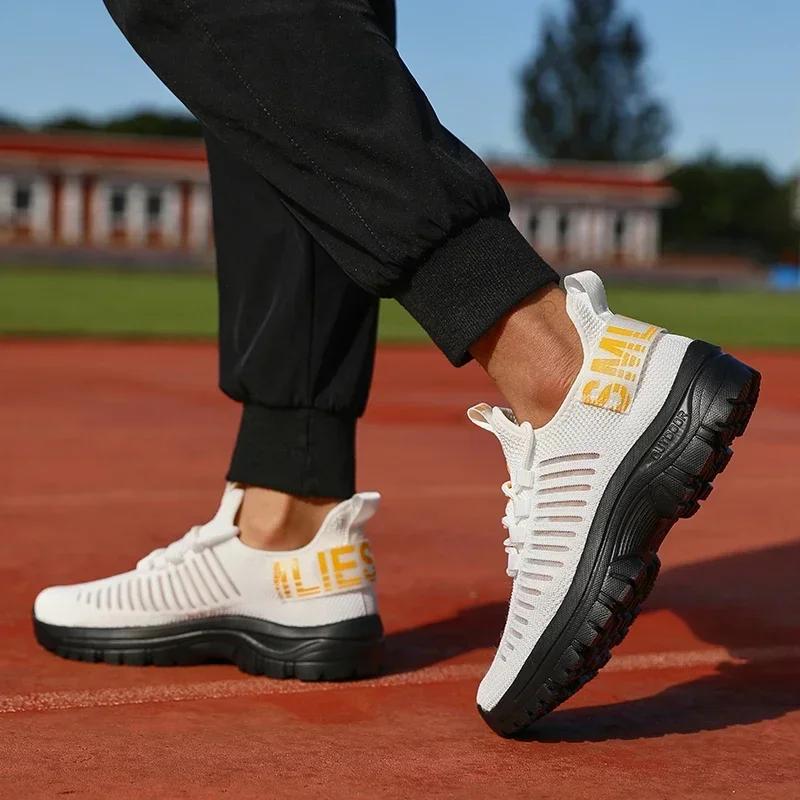 Promotional Summer Men's Shoes Lightweight Durable Mesh Upper Design Breathable Non Slip Sole Outdoor Track Field Running Shoes