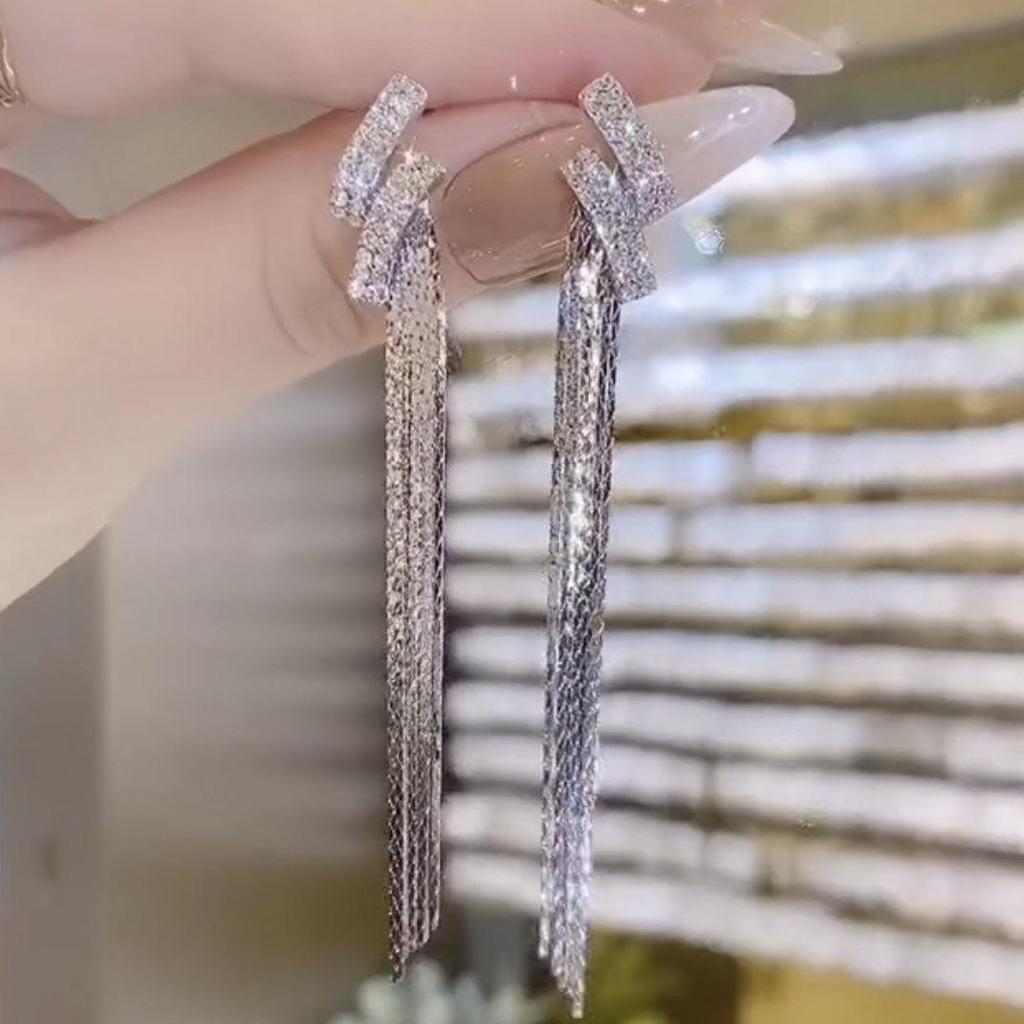 Trendy 2023 Rhinestone Tassel Earrings - Slimming, Light Luxury Jewelry