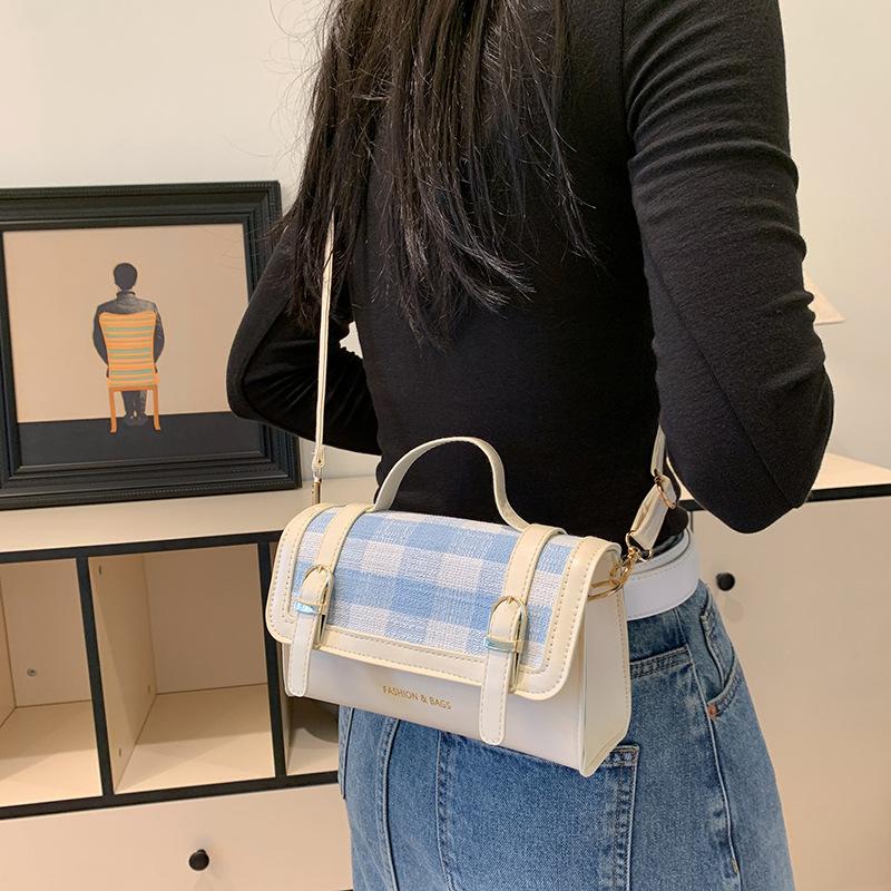 Niche Bag Women's Beautiful and Fashionable Small Bag for Work  New One-shoulder Crossbody Bag  Handheld Square Bag