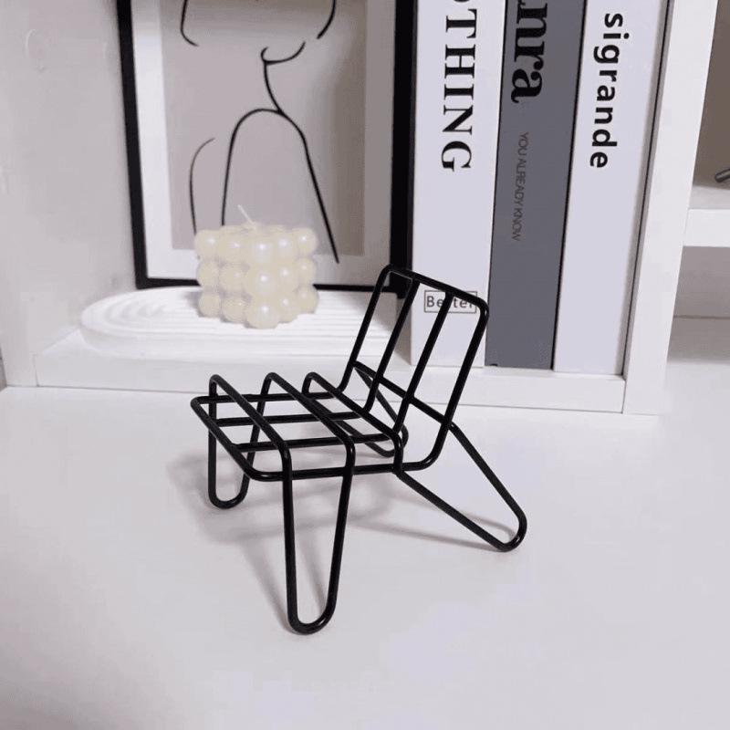 

Xinjiang Portable Minimalist Phone Holder Chair - Creative Bedside Stand for Lazy Personality