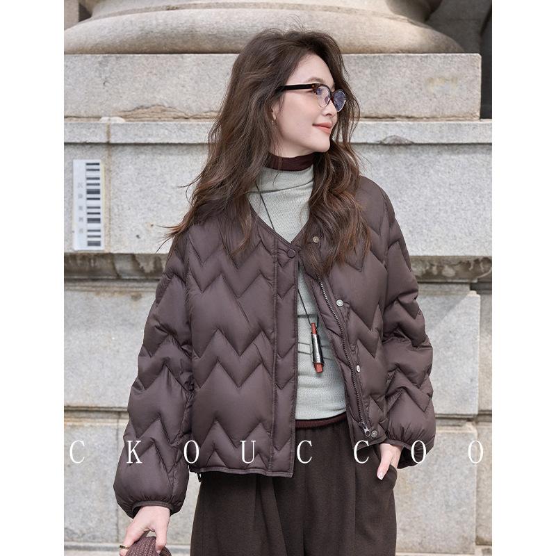 White duck down puff cloud down jacket women's design sense small short jacket including scarf