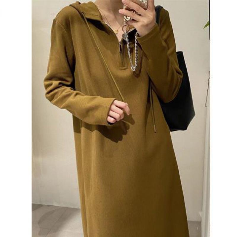 

Очень большой размер 150 кг жира MM премиум сенс пит-стрип с капюшоном юбка женское осеннее свободное и универсальное длинное платье 5XL 240-150kg