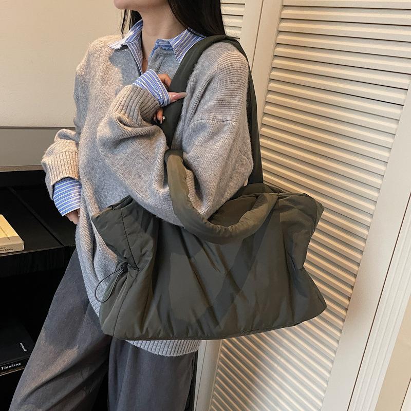 New Underarm Bag Women's 2025 Autumn and Winter Handbag Large Capacity Shoulder Bag Versatile Cotton Clothing Tote Women's Bag
