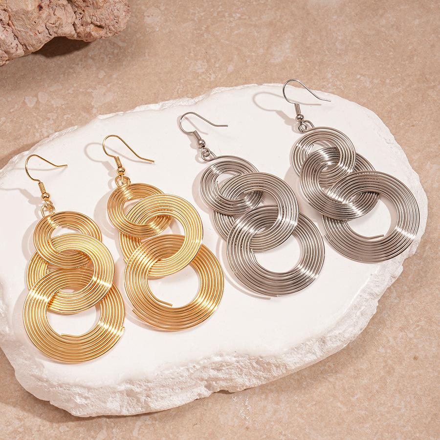 Hollow Geometric Round Wrapped Tassel Ear Hook Unique High-end Earrings
