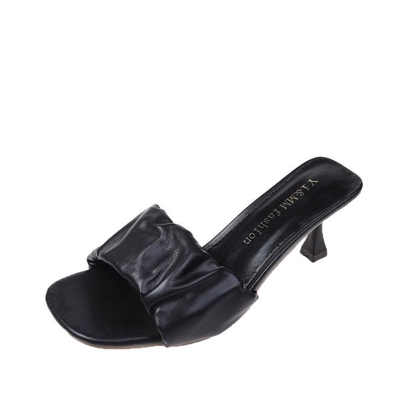 French Square Head Thick Heel Slippers Women's Outer Wear 2025 Summer New Fashion Versatile Pleated Word with Cool Slippers