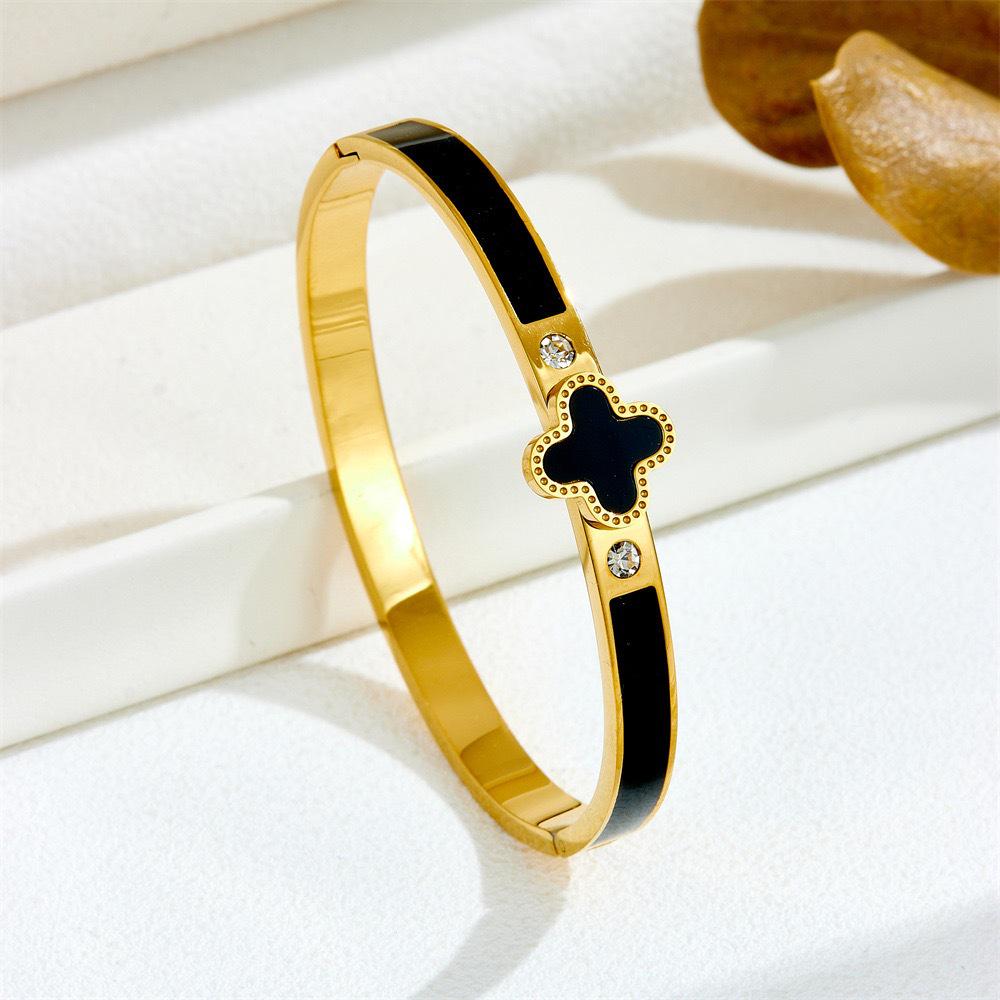 Bransoletka Czterolistna Koniczyna ze Stali Tytanowej i Cyrkonii z Wysokiej Jakości Emalią Epoksydową