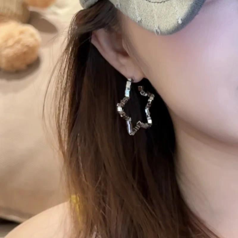 Women's Five- Star Earrings for Daily Wear