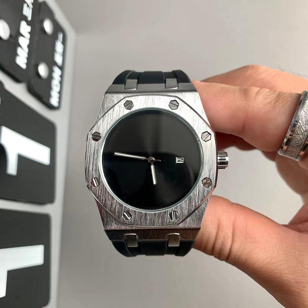 Logo free square watch for men with niche design, high-end silver steel band calendar quartz watch