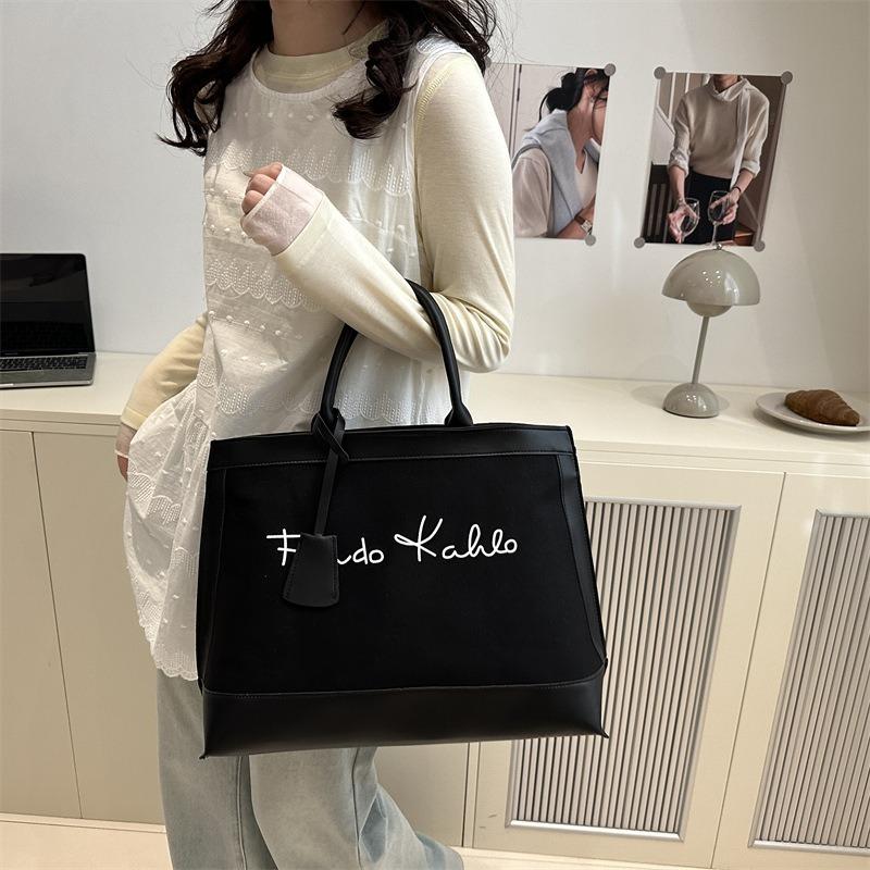 Casual retro high-end portable large-capacity bag women's new trendy fashion contrasting colors commuter hand carry tote bag