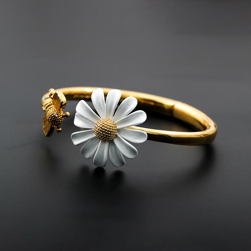 Süße kleine Gänseblümchen Armbänder für Frauen Persönlichkeit Niedliche Blumen Armreifen Hochzeitsparty Geburtstags Schmuck Geschenke