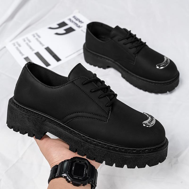 Modieuze herenschoenen van een bekend merk met dikke zolen, gemaakt van Brits leer. Zwarte, veelzijdige luxe loafers, comfortabele casual schoenen voor zakelijke gelegenheden, maat 39-44.