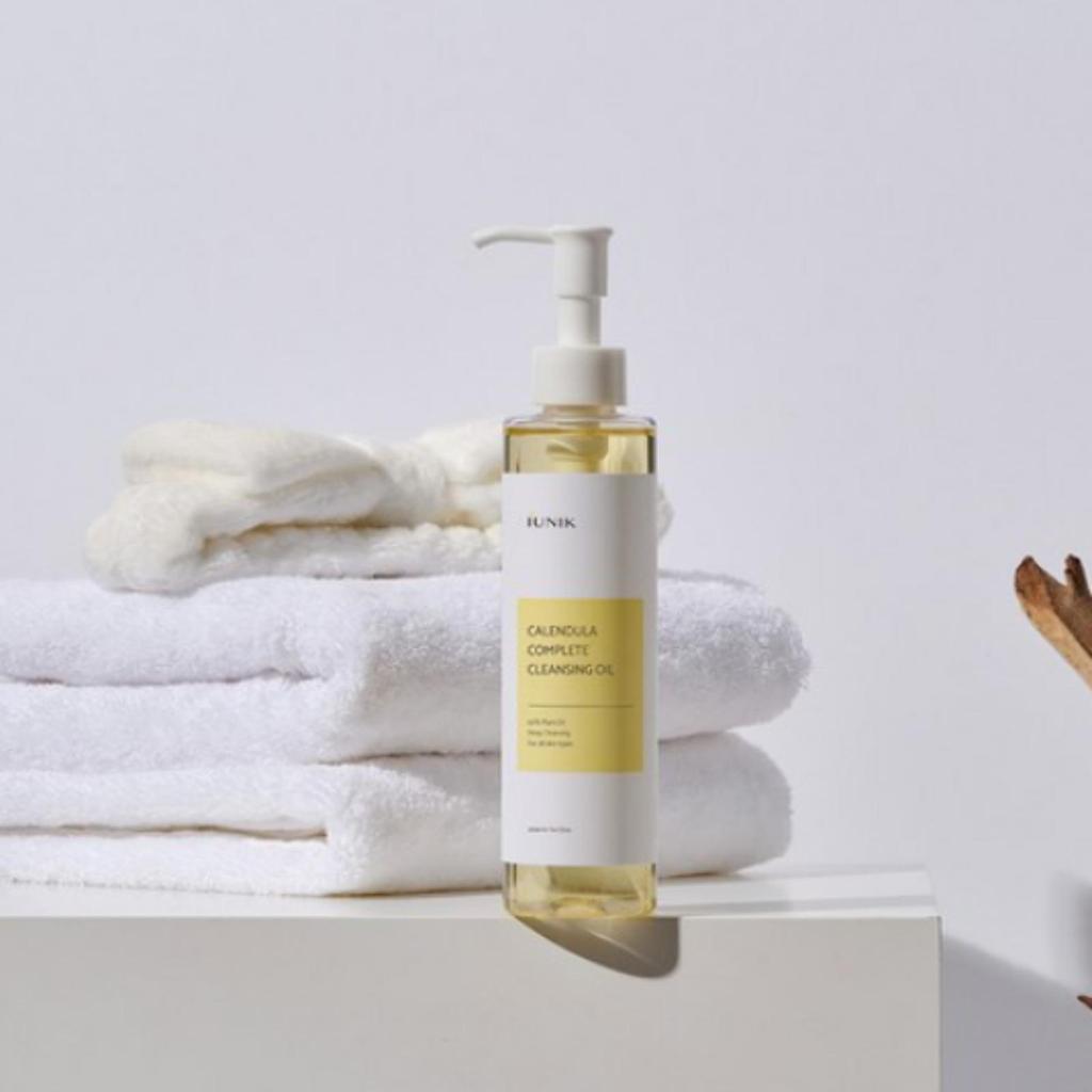 iUNIK Calendula Complete Cleansing Oil 200ml