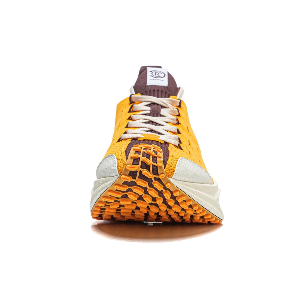 Li Ning Feidian CRC Comfortable Versatile Shock Absorbing Wear Resistant Low Top Running Shoes Unisex Running Shoes Orange Brown AZGU001-1