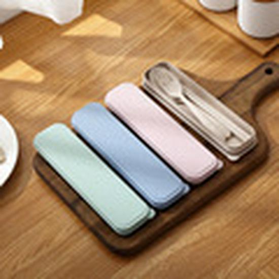 

Children s Wheat Straw 3-Piece Tableware Set: Fork, Spoon, and Chopsticks for Travel or Picnic