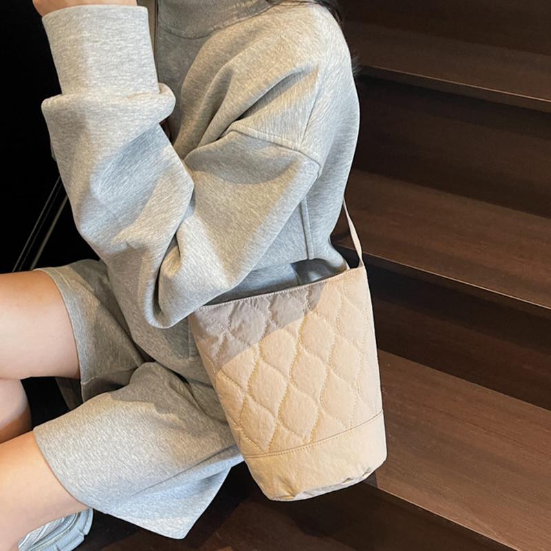 Korean Style Versatile Women Crossbody Bag Solid Color Adjustable Straps Cotton Clothing Bag Diamond Grid Tote Bag for Women