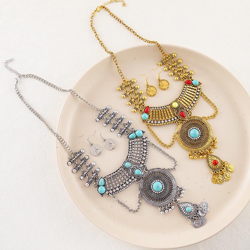 

Bohemian Retro Alloy Rhinestone Turquoise Tassel Earrings & Necklace Set золотой