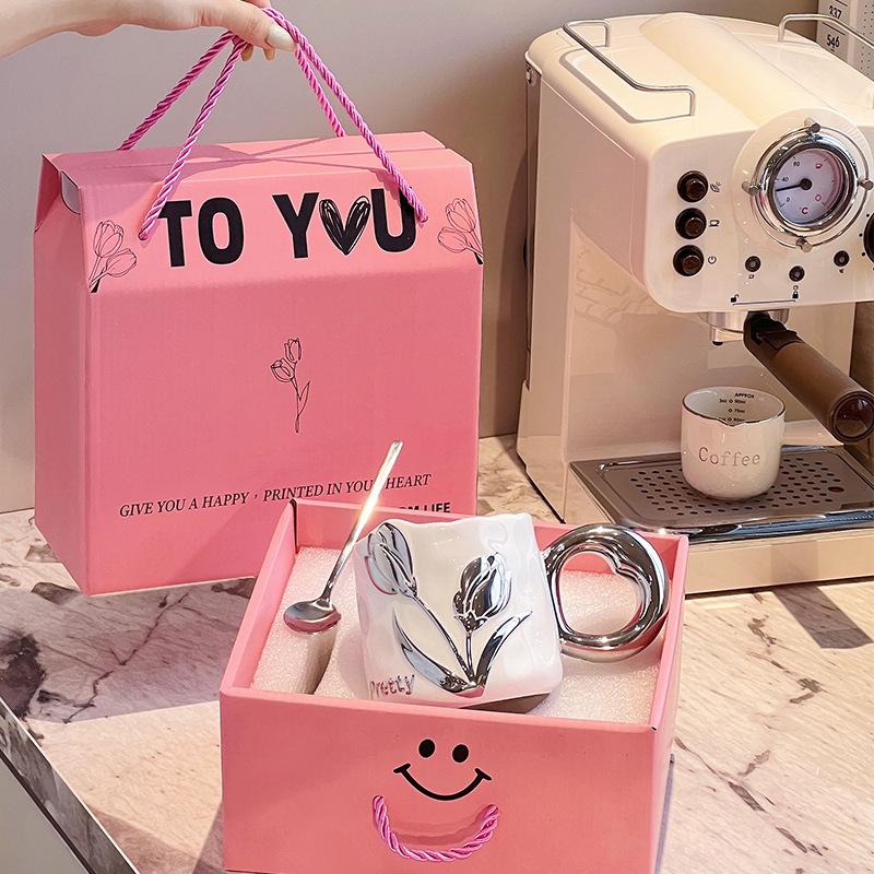 Tulpe Kaffeetasse High-End Exquisite Keramiktasse Paar Haushalt Wasserbecher Neuer Stil Damen Hohe Optik