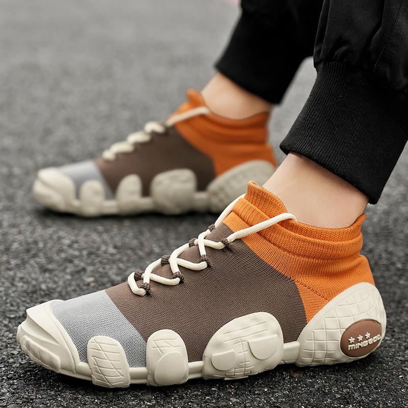 Large size fly-woven casual shoes breathable sports travel outdoor shoes men's fashion mesh Korean version trendy dad shoes