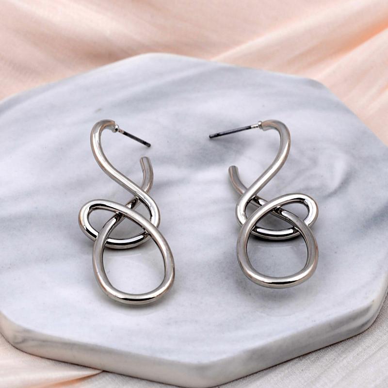 Vintage Twist Metal Knit Knot Statement Earrings for Women Party Golden Silver Irregular Drop Earrings European Jewelry