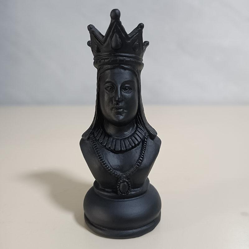 32pcs Resin Chess Pieces Figurines King Knight Queen Statues Home Decor Complete Chessmen International Word Chess Set
