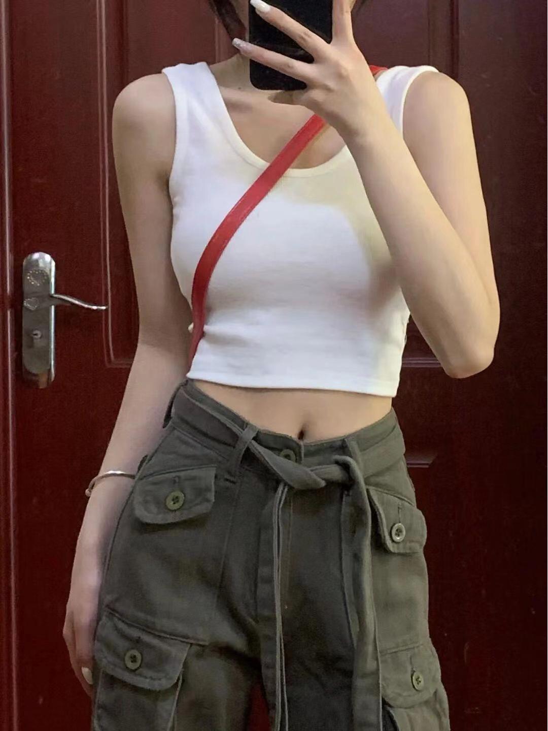 

Женский укороченный жилет без рукавов - Топ-майка в спортивном стиле Large: 95-120 Jin белый