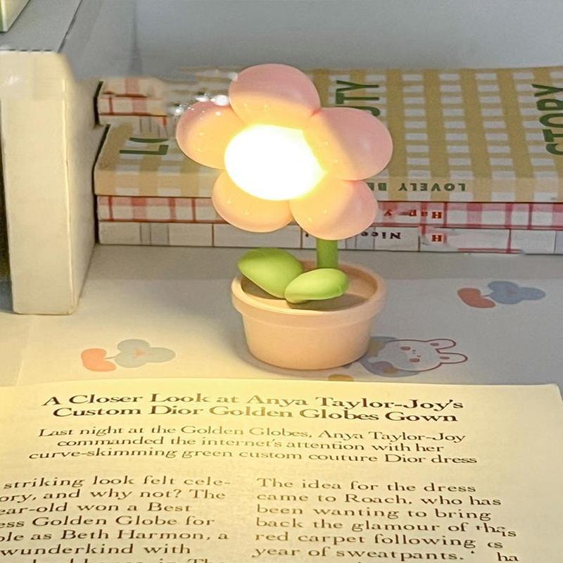 Mini LED Blume Nachtlicht Niedliche Kleine Tischlampe Schreibtischornament Nachttisch Schlafzimmer Ambientelichter Kinderspielzeug Kinder Feiertagsgeschenk