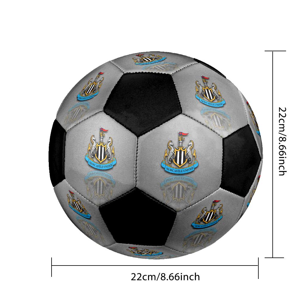 Pallone da Calcio Newcastle United F.C. Colorato Per Tutte le Età Cucito a Macchina PVC Pronto per la Competizione Resistente Alta Resilienza.TAGLIA5