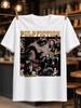 Collage Cinema Vintage Pulp Fiction Con Scritta Dorata Titolo Scene Oscure E Film di Culto Retro Unisex T-shirt