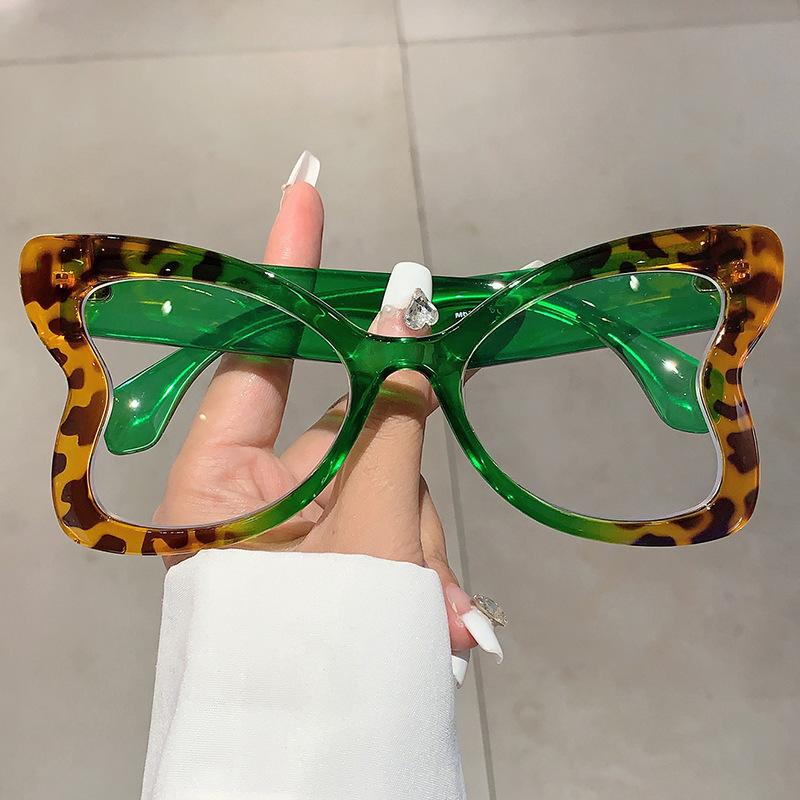 Oversized Butterfly Sunglasses Women For Female Fashion Luxury Brand Designer Vintage Punk Popular Big Frame Sun Glasses UV400