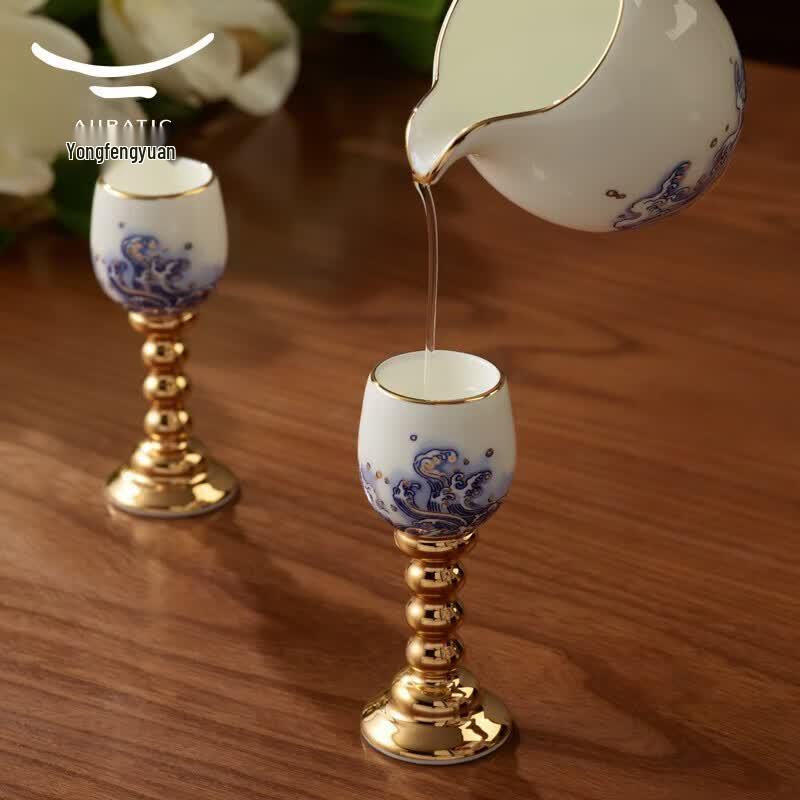 Auratic Mr. Porcelain Sea Pearl Ceramic Liquor Set