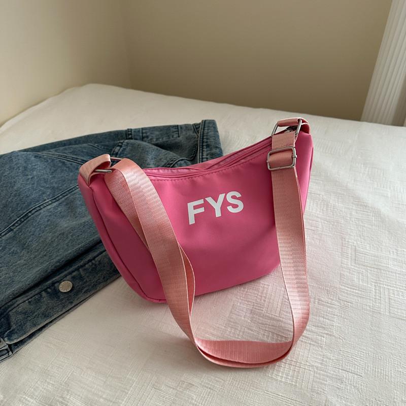 

Stylish Waterproof Oxford Fabric Hobo Bag Trendy Street Style Shoulder Bag Without Hanger рожевий