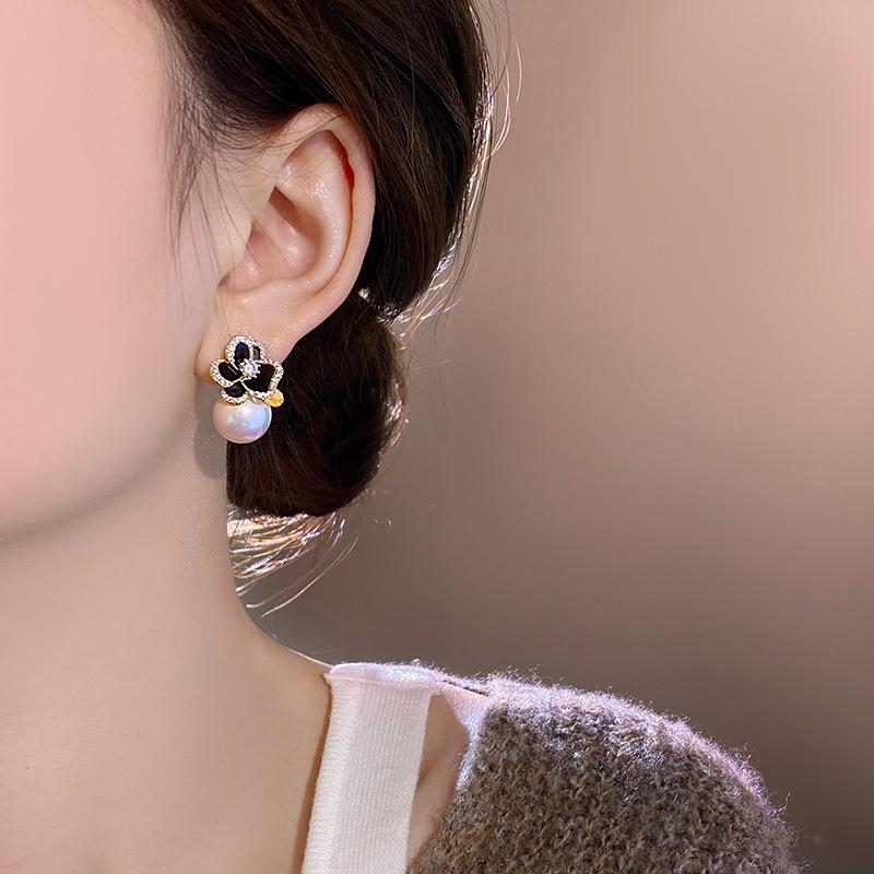 Women Fashion Commuter Black Flower Pearl Zircon Stud Earrings Jewelry