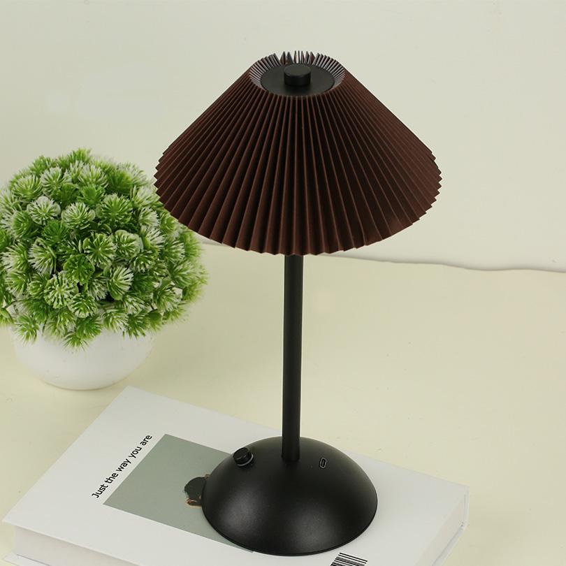 LED Table Lamp Creative Atmosphere Desk Lamp USB Rechargeable Table Lamp Vintage Bedroom Bedside Study Decorative Night Lights