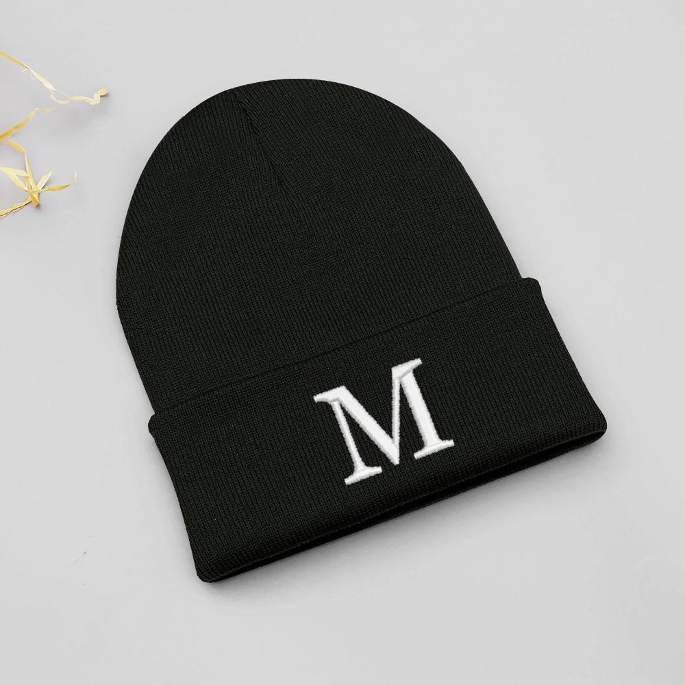 Letter A-Z Embroidered Beanie Hat Unisex Winter Knit Caps for Men Women Soft Ski Hat