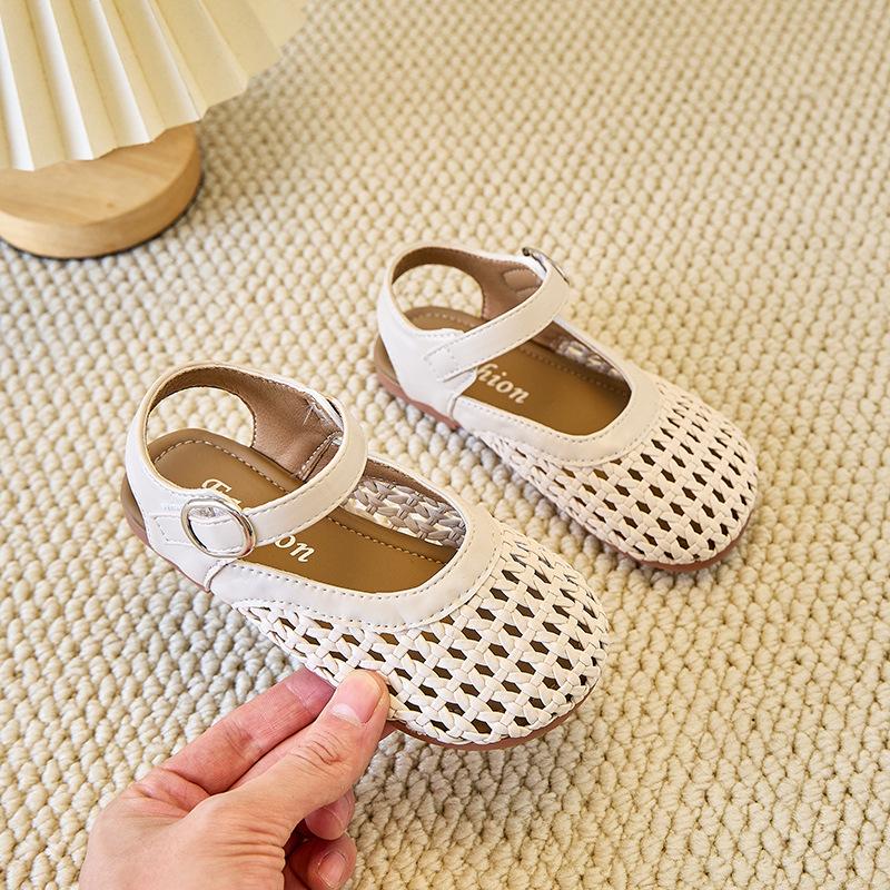 

Girls Half Sandals Weave Hollowed-out Children Casual Princess Shoes Korean Style 2025 Summer New Kids Beach Shoes Soft Trendy 23 бежевый