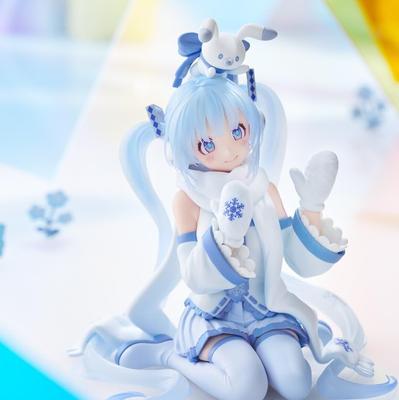Hatsune Miku Noodle Stopper Figure Snow Miku Sky Town 10th Ver.