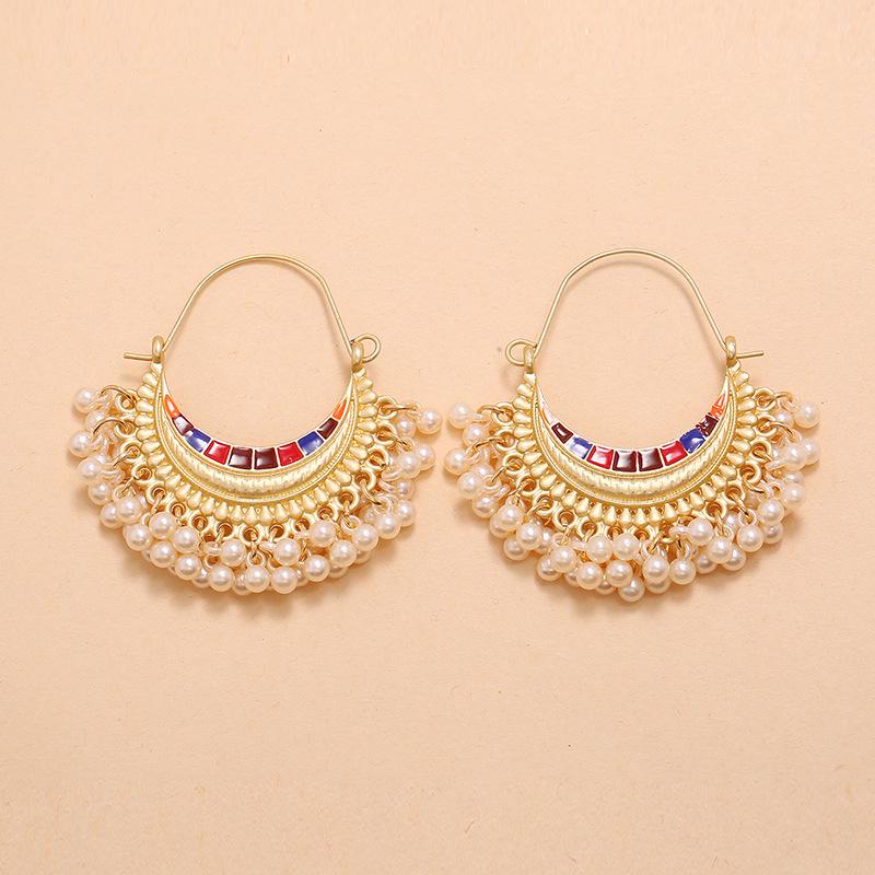 Bohemian Retro Elegant Geometric Earrings: Trendy European & American Style with Exaggerated Personality