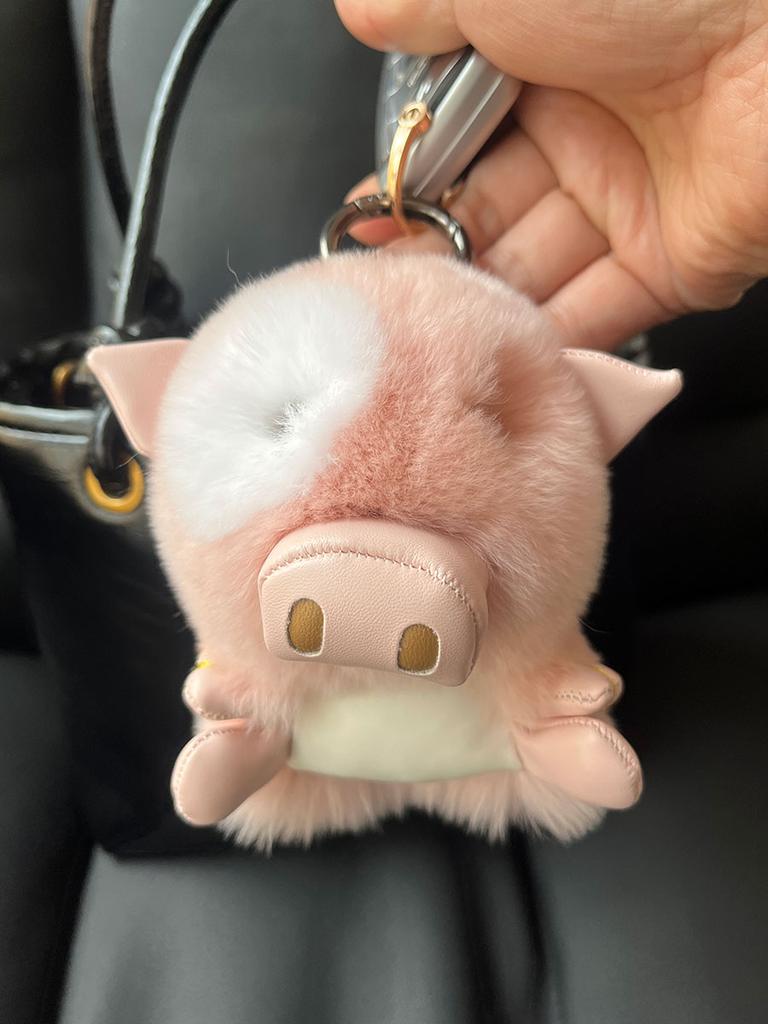 Cute Real Rex Rabbit Fur Pig Keychain Korean Ins Fluffy Real Fur Piggy Bag Charm Kawaii Plush Doll Pendant Gift for Women Girls