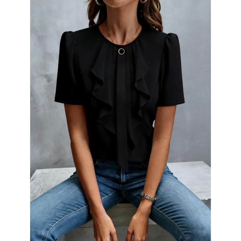 Dámská bílá halenka s volánkovým lemem, krátkým rukávem, kulatým výstřihem, elegantní, do práce, do kanceláře, ležérní top s knoflíkovým detailem