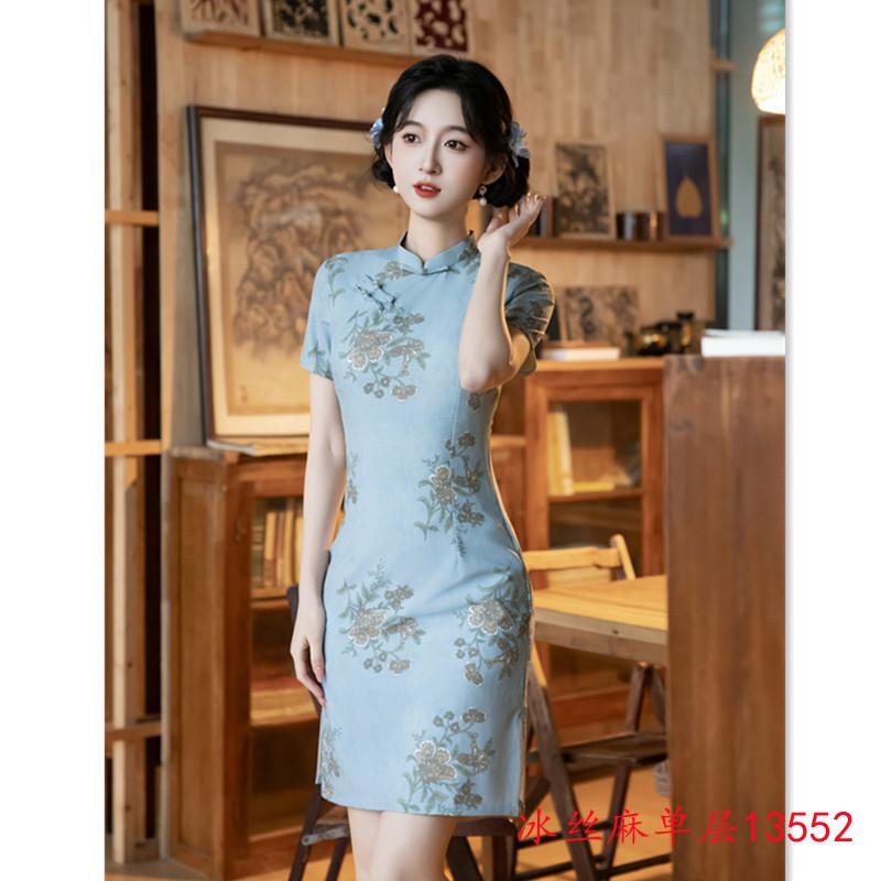 New Chinese retro national style pinch waist beautiful girl cheongsam 1011 slim and thin young models can be worn daily in summer