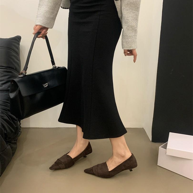 French temperament socialite yellow suede single shoes women's shoes 2025 new spring, autumn and winter pointed thin heel low heel shoes