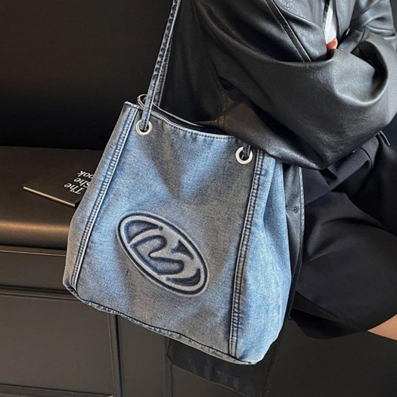 Washed Denim Stray Bag Chain Jingle Bag Large Capacity Bag Women's Wasteland Wind Oblique Span Shoulder Tote Bag