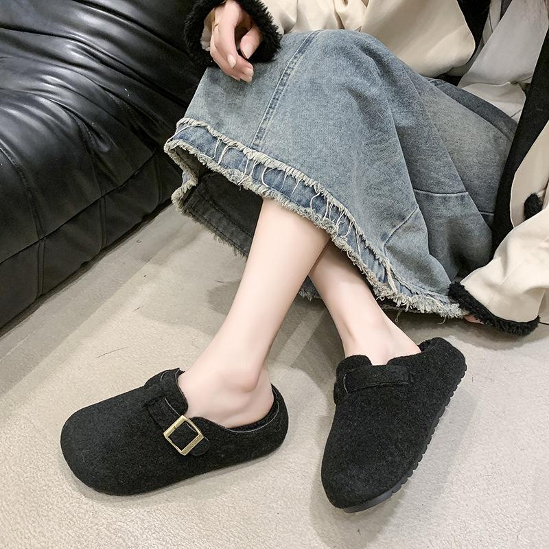 Cotton towed fluffy slippers women wear new autumn and winter velvet retro one-pedal lazy shoes bag head