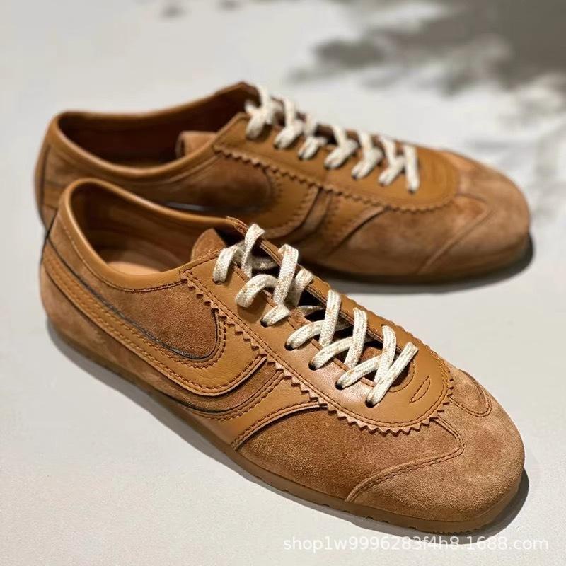 Women's Retro Leather Sneakers Casual Low Heel Walking Shoes Square Toe Comfortable Fashion Sneakers