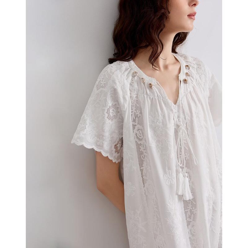 Elegant Embroidered V-Neck A-Line Midi Dress M