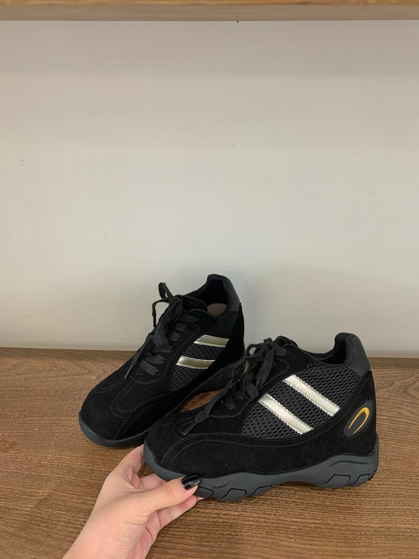 

8Cm inner height increase thick-soled casual small Forrest Gump shoes women s 2025 new white German training shoes leather sports shoes 35