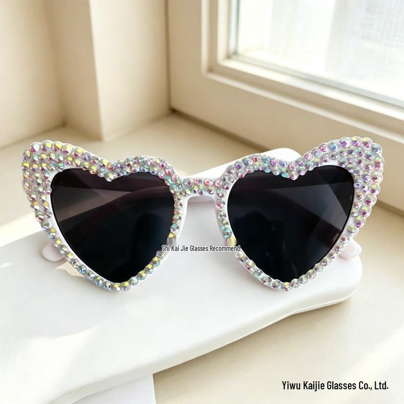 Pink Heart Pearl Sunglasses with English Letter Design for Girls' Birthday Parties